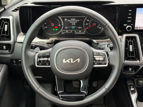 Certified 2022 Kia Sorento S FWD image 20