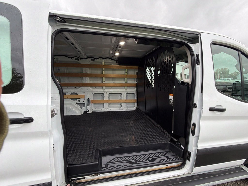 Used 2025 Ford Transit 250 Low Roof w/ Exterior Upgrade Package RWD image 31
