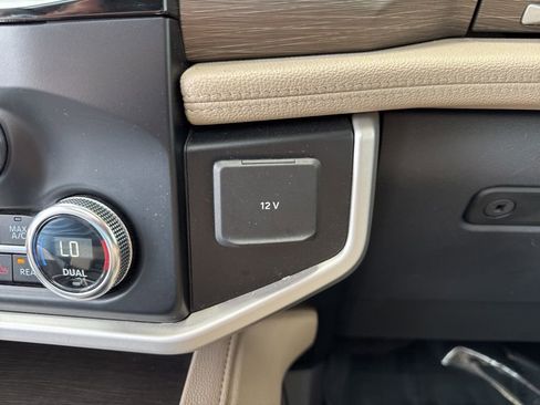 Used 2024 Ford Expedition Limited RWD image 21