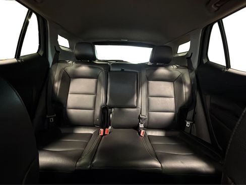 Used 2024 GMC Terrain SLT AWD/4WD image 41