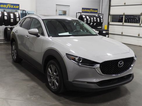 Certified 2025 MAZDA CX-30 AWD 2.5 S w/ Preferred Package image 3