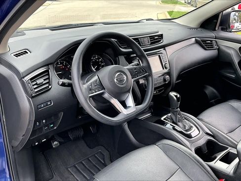 Used 2020 Nissan Rogue Sport S FWD image 18