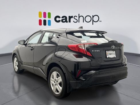 Used 2019 Toyota C-HR LE FWD image 3