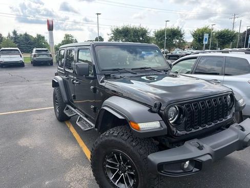 Used 2024 Jeep Wrangler Unlimited Sport AWD/4WD image 1