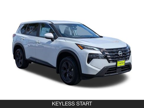 New 2026 Nissan Rogue SV FWD image 4