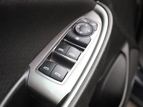 Used 2023 Chevrolet Malibu LT image 18