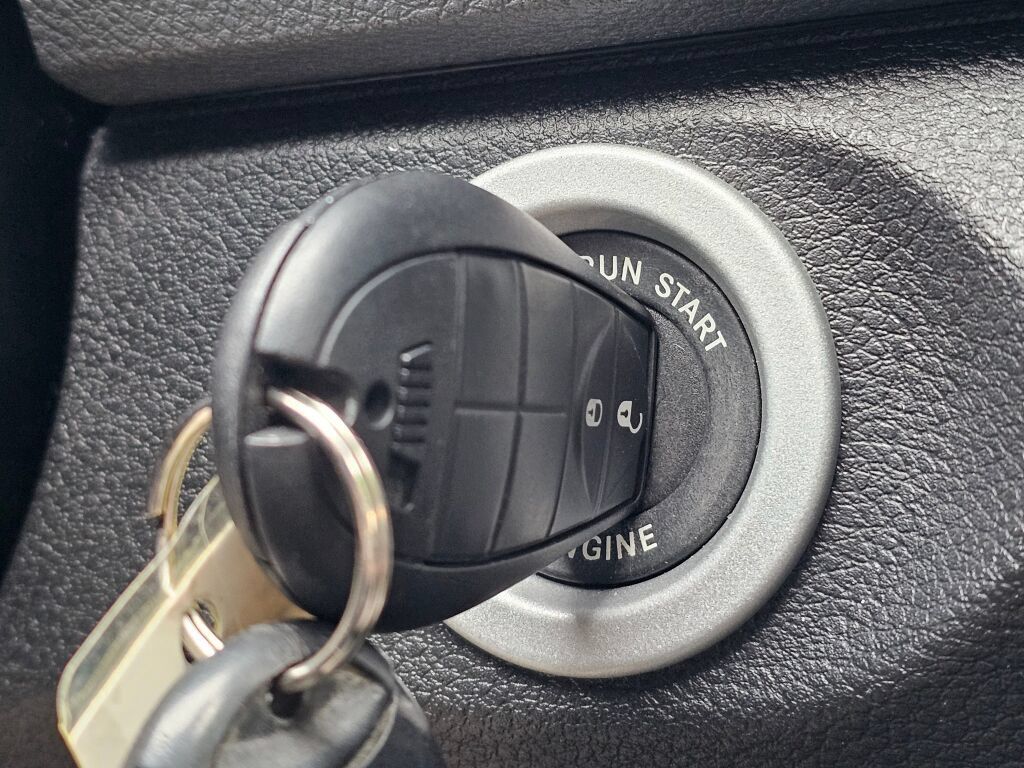 Used 2019 RAM 1500 Warlock AWD/4WD image 32