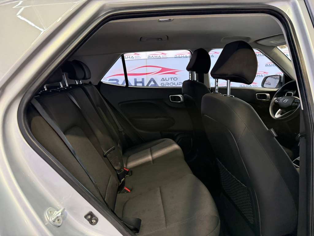 Used 2021 Hyundai Venue SE FWD image 37