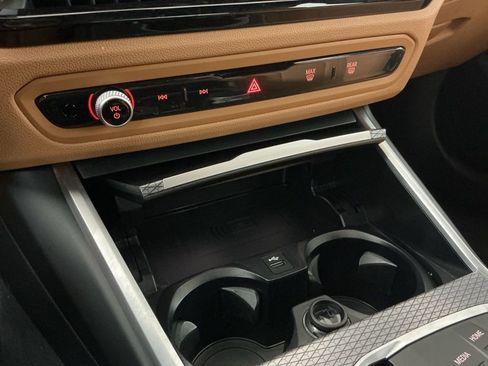 Certified 2025 BMW 330i Sedan w/ M Sport Package image 13