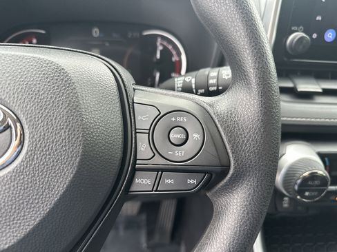 Certified 2025 Toyota RAV4 XLE image 20