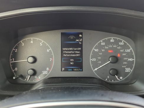 Used 2023 Toyota Corolla Cross LE image 13