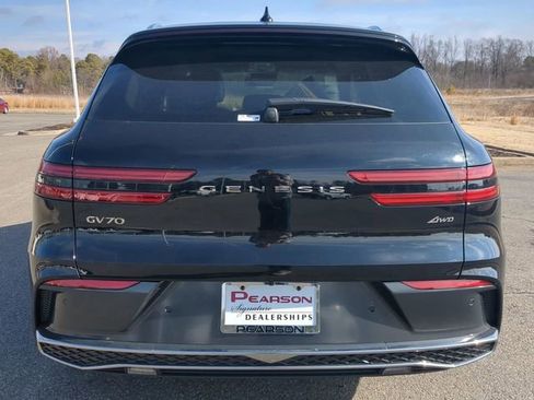 New 2026 Genesis GV70 2.5T Advanced image 5