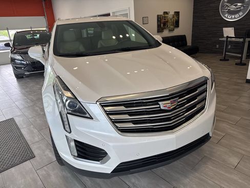 Used 2017 Cadillac XT5 Luxury AWD/4WD image 4