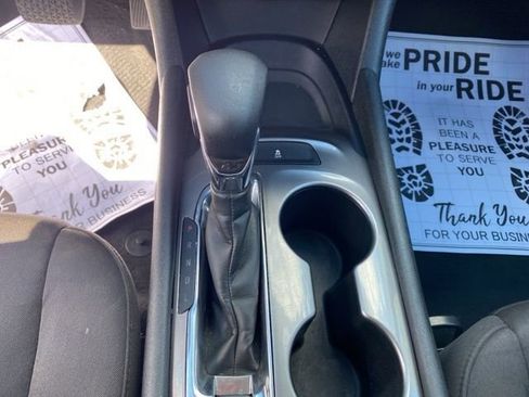 Used 2023 Chevrolet Malibu LS image 28