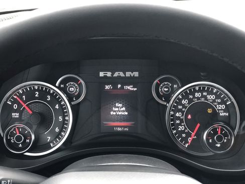 Used 2025 RAM 1500 Big Horn image 24