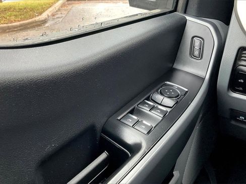 Used 2024 Ford F250 XLT image 40
