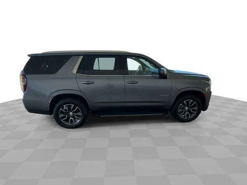 Certified 2022 Chevrolet Tahoe LT w/ Luxury Package AWD/4WD image 9
