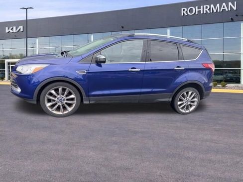 Used 2016 Ford Escape SE w/ SE Chrome Package FWD image 1