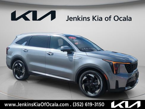 Certified 2025 Kia Sorento SX Prestige image 1