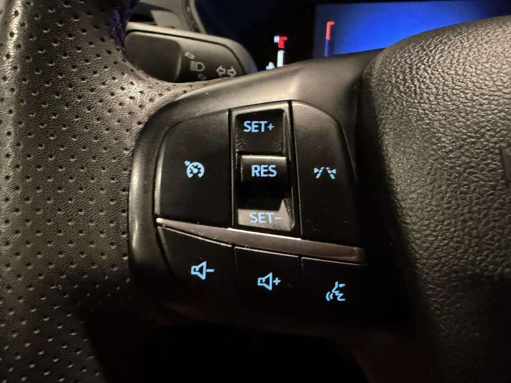 Used 2024 Ford Escape ST-Line AWD/4WD image 38