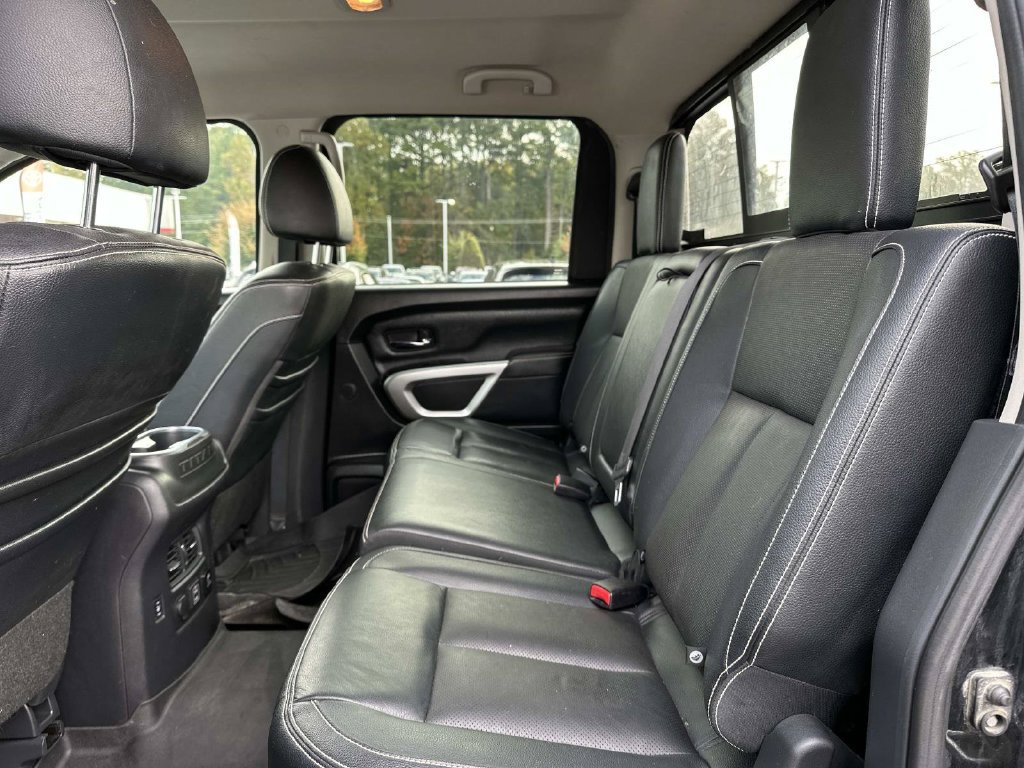 Used 2019 Nissan Titan PRO-4X w/ Pro-4x Convenience Package AWD/4WD image 16