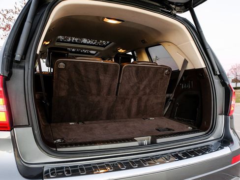 Used 2019 Mercedes-Benz GLS 450 4MATIC w/ Premium 1 Package image 55