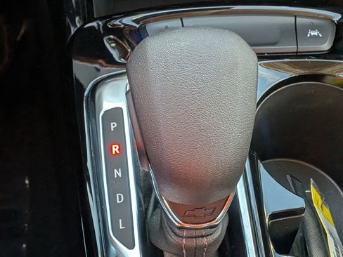 Certified 2025 Chevrolet Trax LT w/ LT Convenience Package image 30