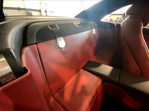 Used 2012 Mercedes-Benz SL 550 image 17