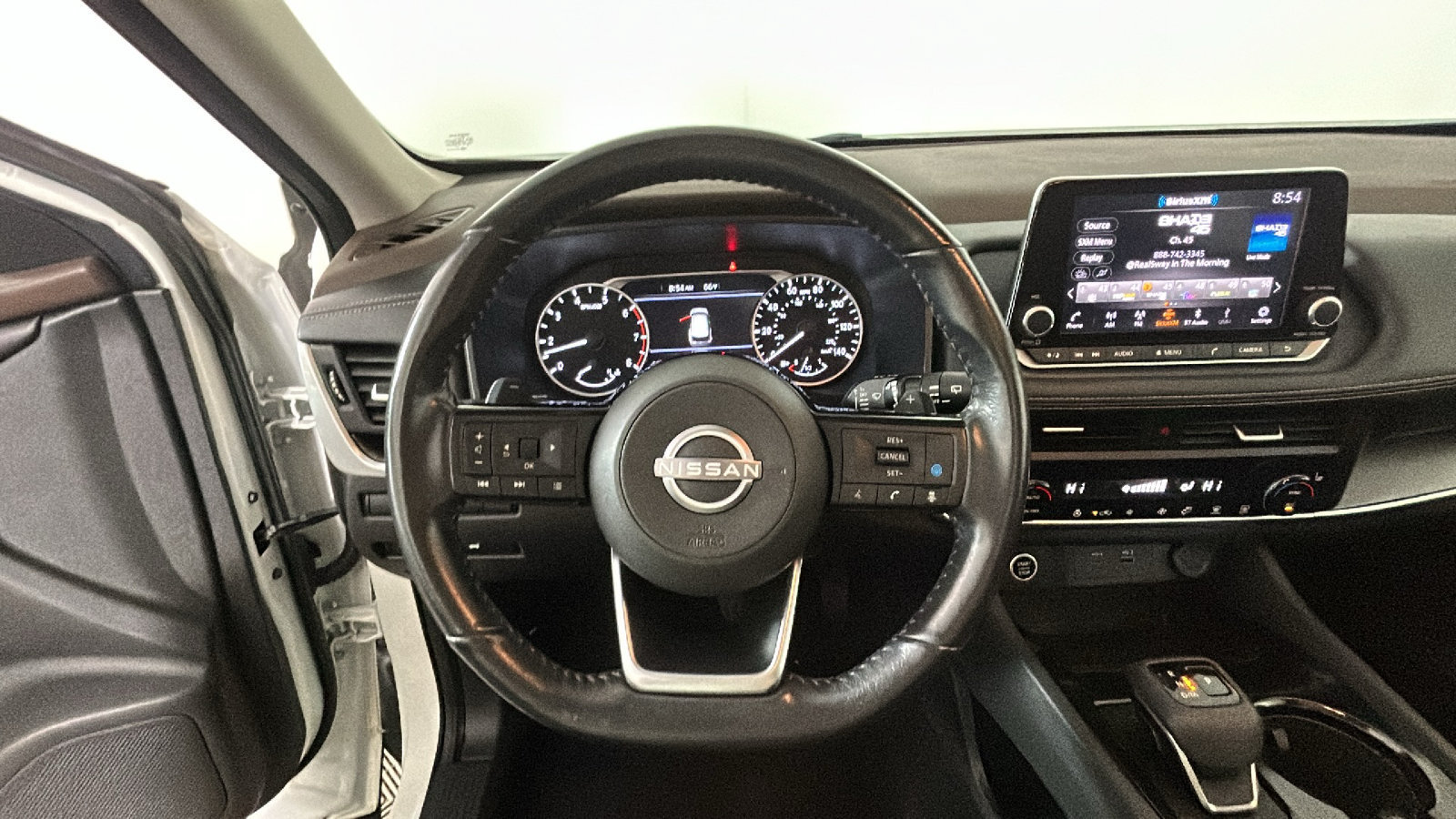 Used 2023 Nissan Rogue SV w/ SV Premium B Package AWD/4WD image 18