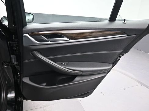 Used 2019 BMW 530i xDrive w/ Convenience Package image 36
