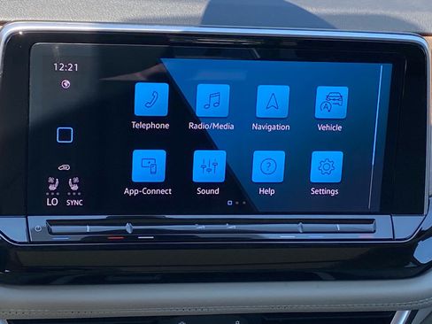 Certified 2024 Volkswagen Atlas SE AWD/4WD image 6