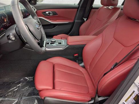 Used 2025 BMW 330i xDrive Sedan w/ M Sport Package image 17