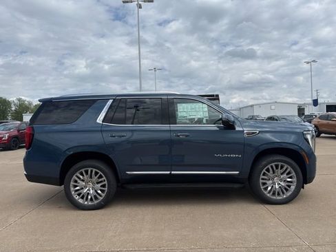 New 2026 GMC Yukon Elevation AWD/4WD image 2