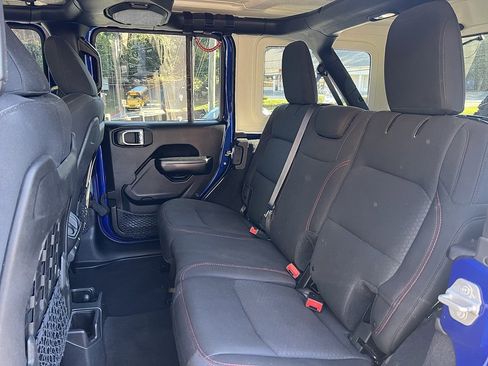 Used 2019 Jeep Wrangler Unlimited Rubicon image 27