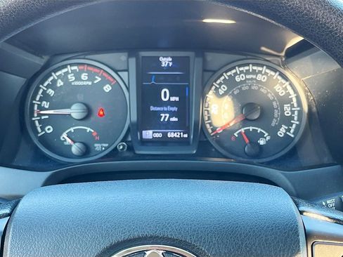 Used 2023 Toyota Tacoma SR image 12