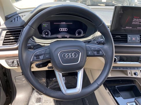 Used 2023 Audi Q5 e Premium w/ Convenience Package AWD/4WD image 14