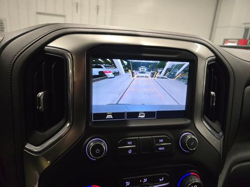 Used 2021 Chevrolet Silverado 1500 LT Trail Boss w/ Convenience Package II AWD/4WD image 24