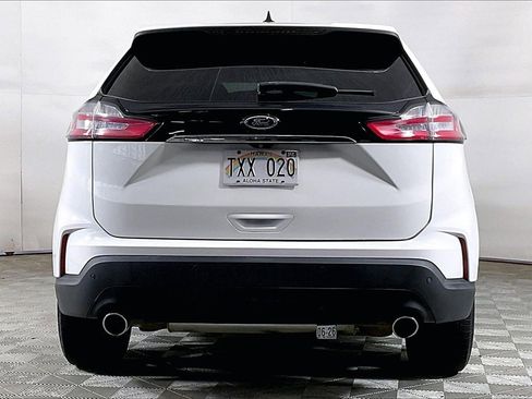 Used 2019 Ford Edge SE w/ SE Fleet Driver's Package image 3