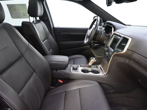 Used 2016 Jeep Grand Cherokee Summit AWD/4WD image 16