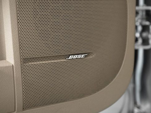 Used 2015 GMC Acadia Denali image 18