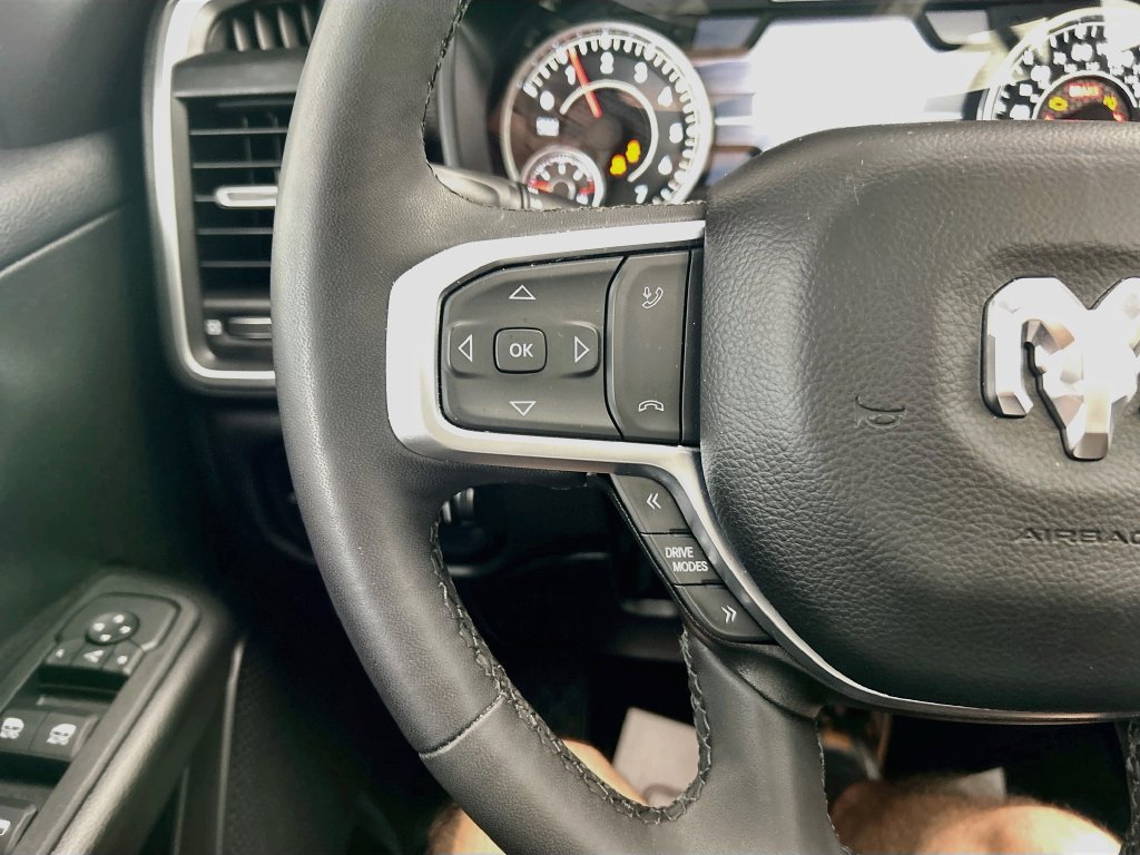 Used 2025 RAM 1500 Big Horn AWD/4WD image 11