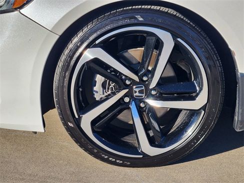 Used 2022 Honda Accord Sport image 22