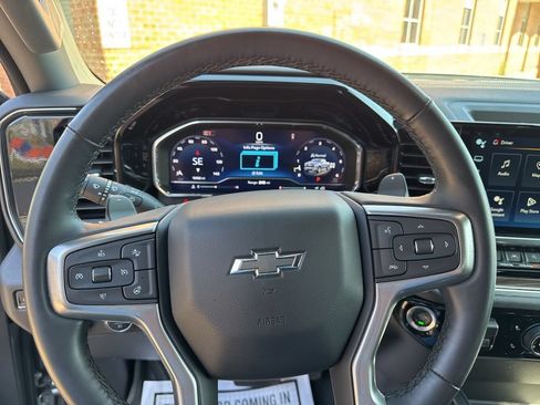 Used 2024 Chevrolet Silverado 1500 RST w/ Convenience Package II AWD/4WD image 18