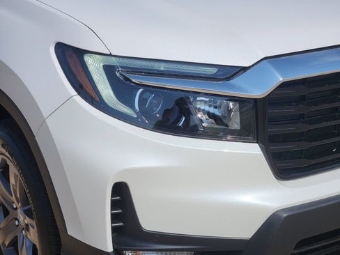 Used 2023 Honda Ridgeline RTL-E image 11