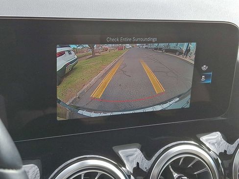 Certified 2023 Mercedes-Benz GLA 250 4MATIC image 15