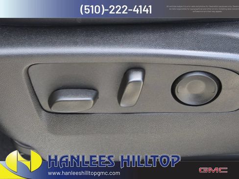 Used 2025 Chevrolet Tahoe LT RWD image 14