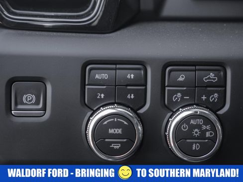 Used 2024 GMC Sierra 2500 AT4X w/ AT4X AEV Edition image 55