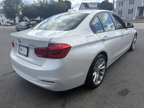 Used 2018 BMW 320i xDrive Sedan AWD/4WD image 7