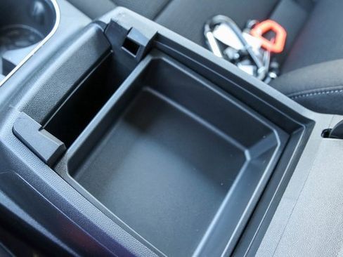 New 2025 GMC Canyon Elevation w/ Convenience Package image 13