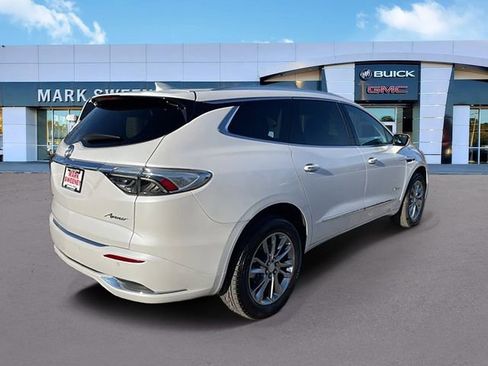 Used 2022 Buick Enclave Avenir image 6